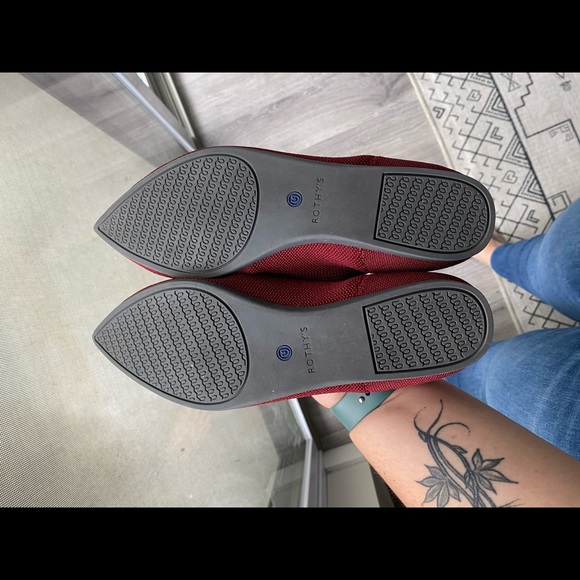 SOLD! Rothy’s Cinnamon Points 10.5 - Picture 2 of 8